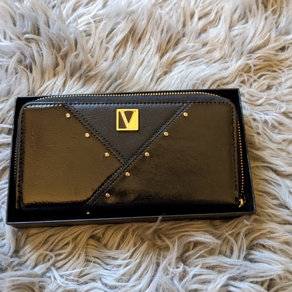 Victoria's secret wallet